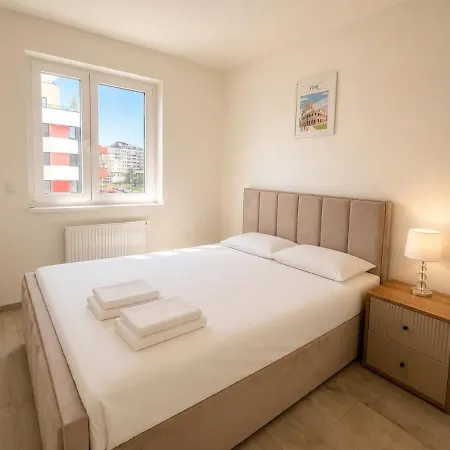 Newly Built With Free Parking & Balcony * براغ